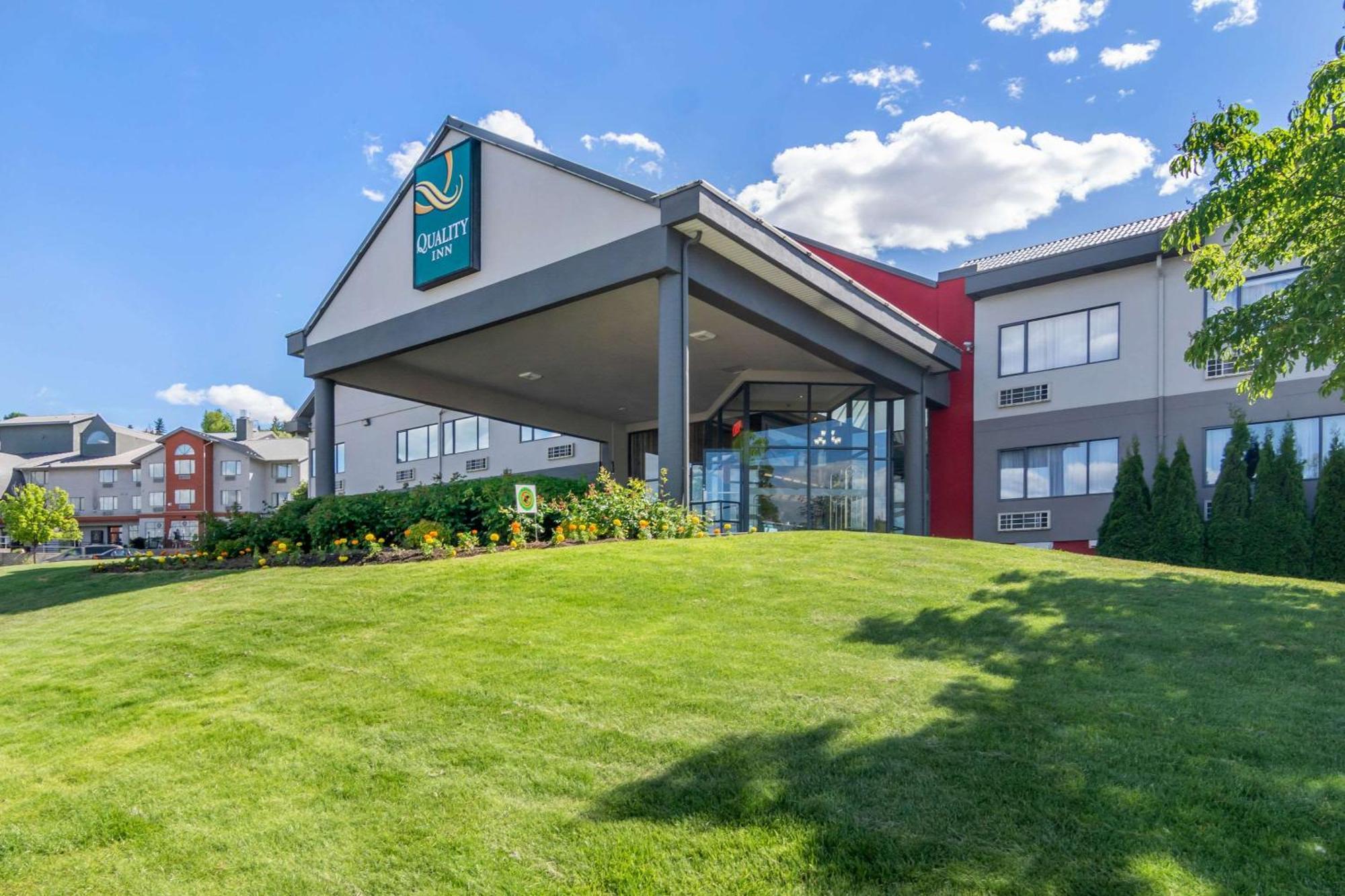 Quality Inn Kamloops Exterior photo