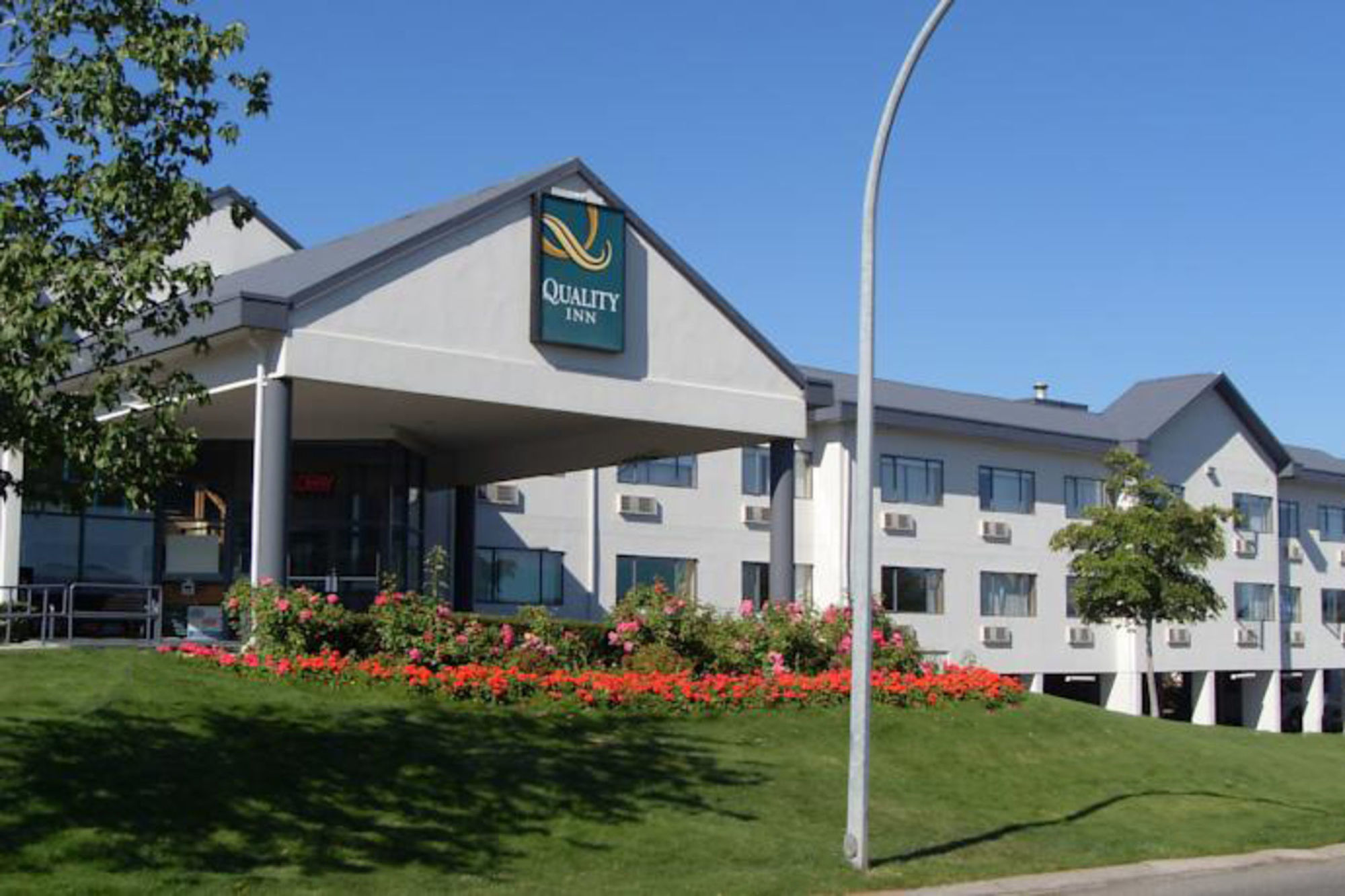 Quality Inn Kamloops Exterior photo
