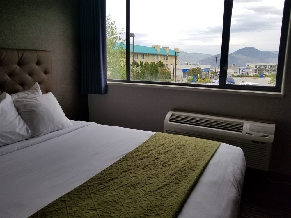 Quality Inn Kamloops Exterior photo